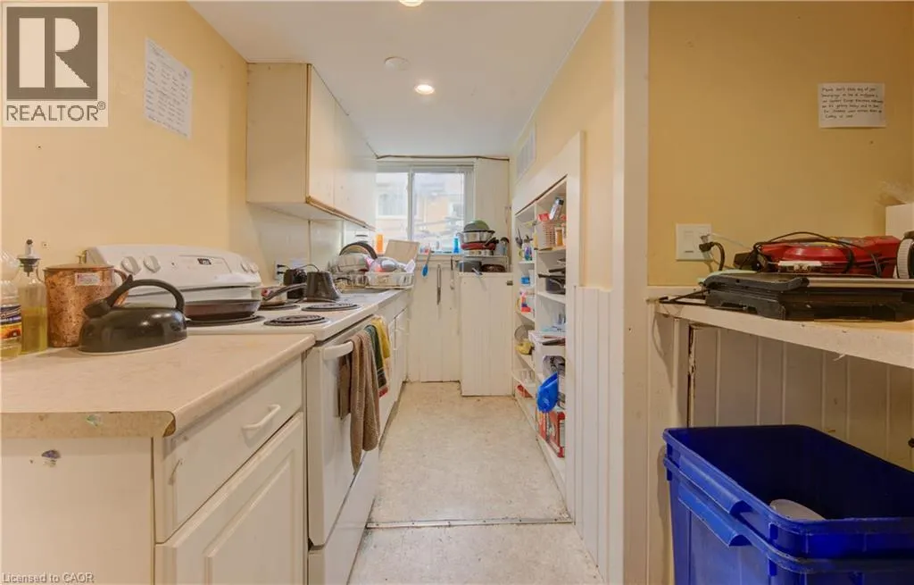 4 CARDILL Crescent