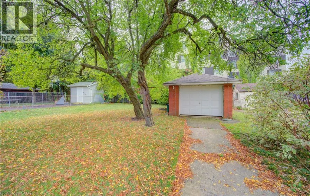 4 CARDILL Crescent