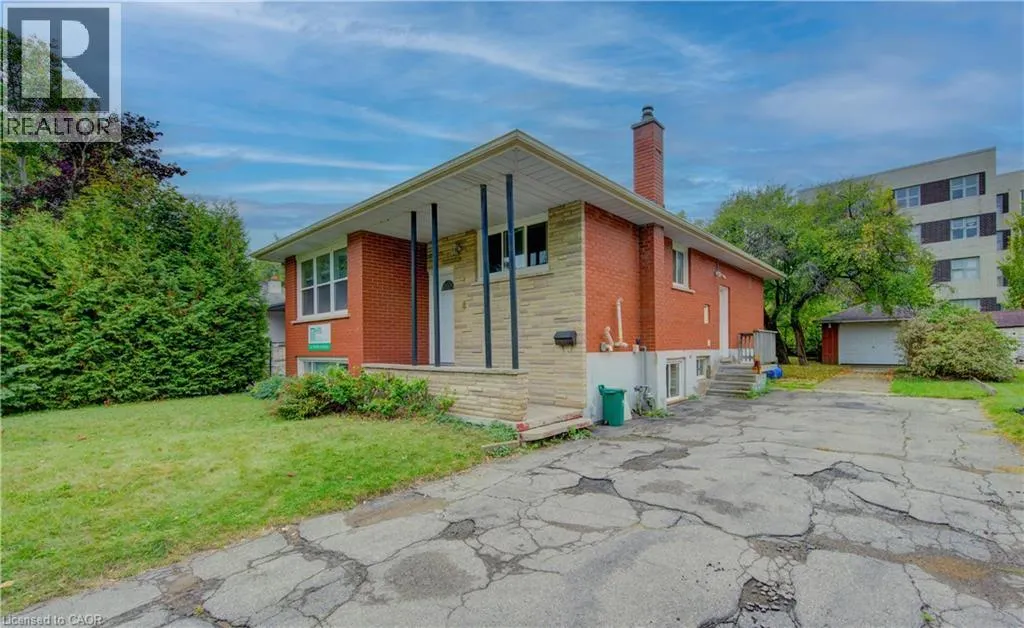 4 CARDILL Crescent