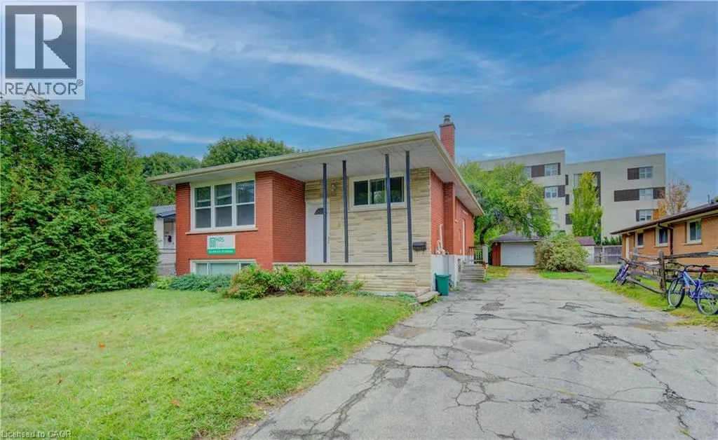 4 CARDILL Crescent