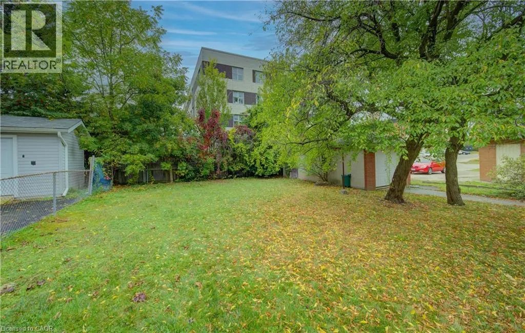 4 CARDILL Crescent