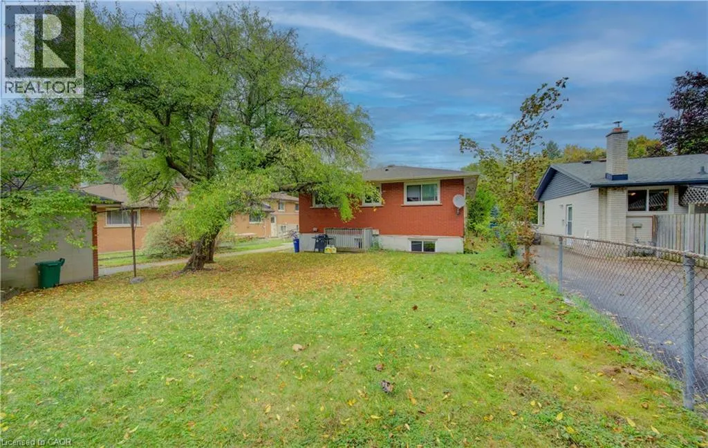 4 CARDILL Crescent