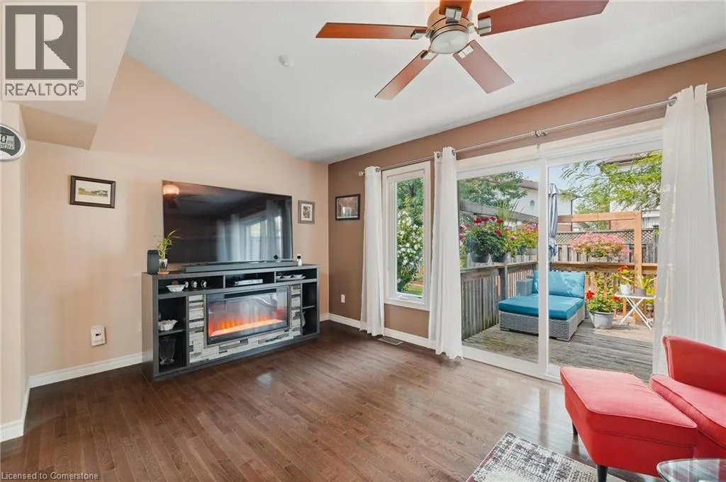 555 CHABLIS Drive Unit# 11, #11