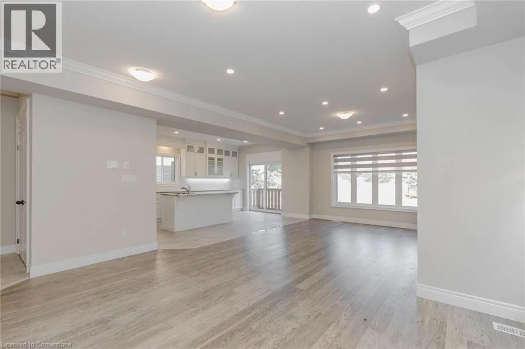 61 ELEANOR Avenue