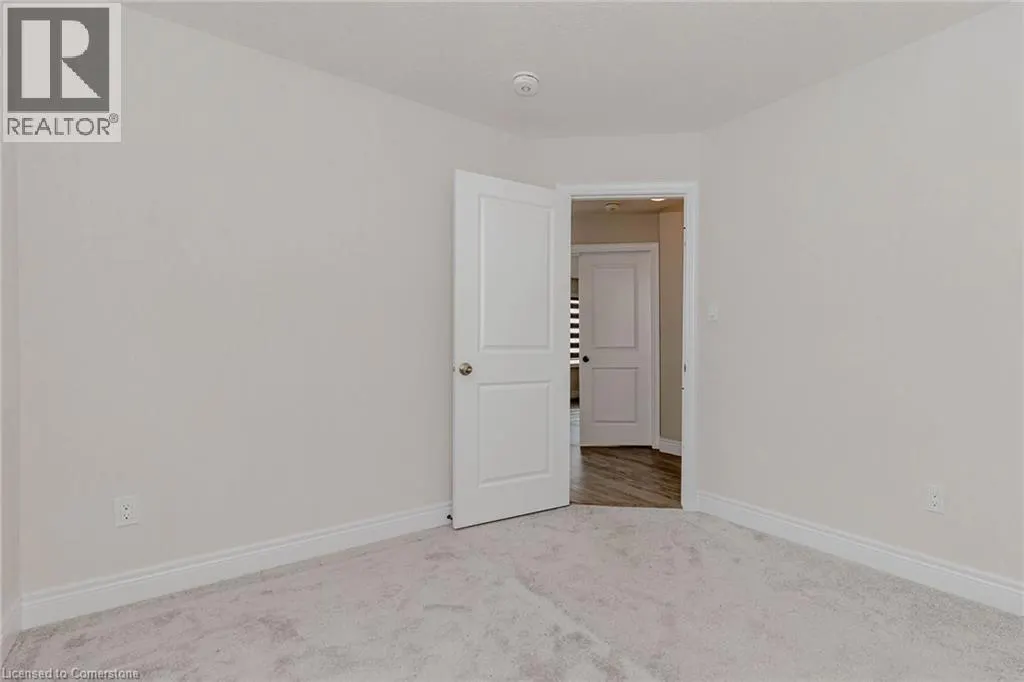 61 ELEANOR Avenue