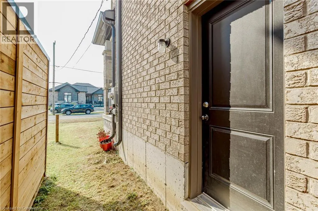61 ELEANOR Avenue