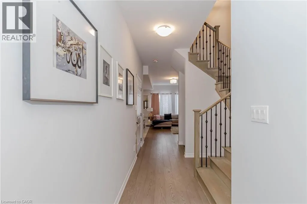 87 RENFREW Trail