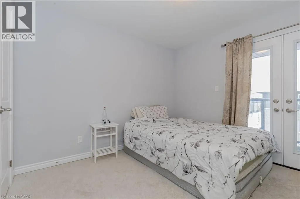 87 RENFREW Trail