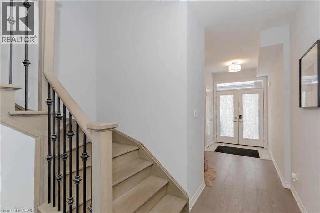 87 RENFREW Trail