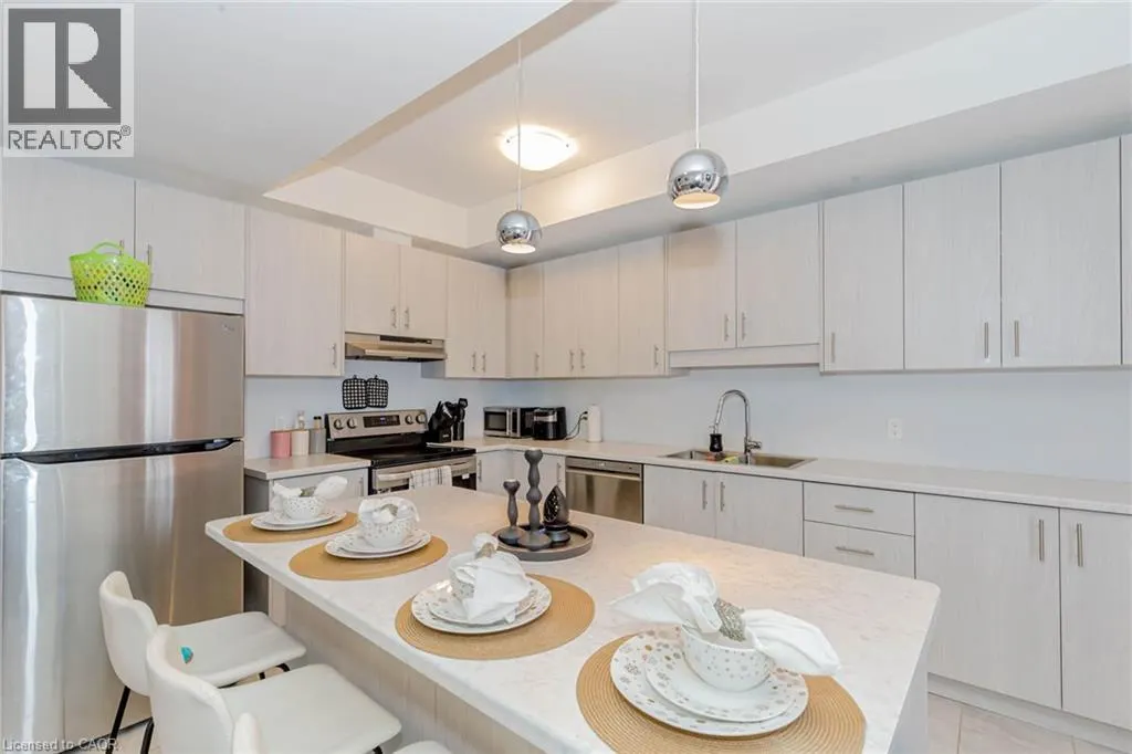 87 RENFREW Trail