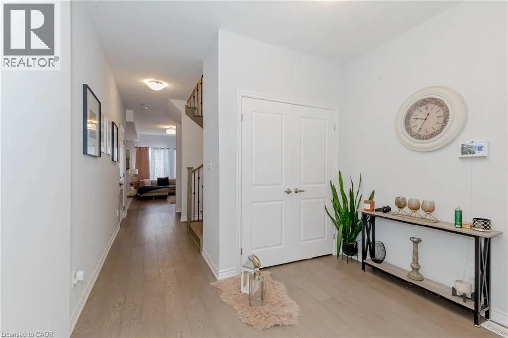 87 RENFREW Trail