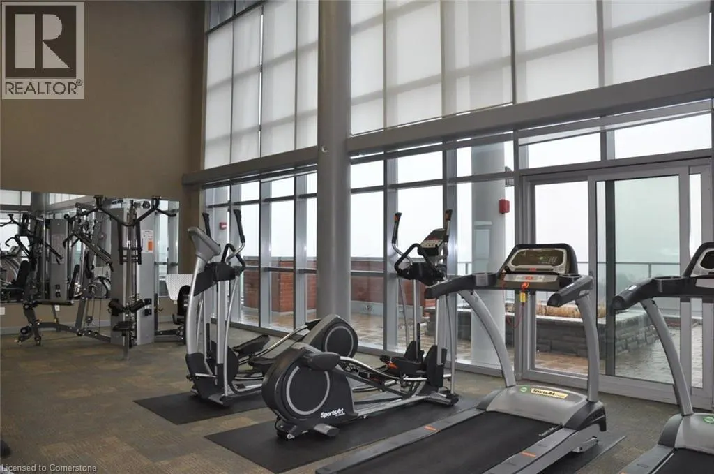 551 MAPLE Avenue Unit# 701, #701