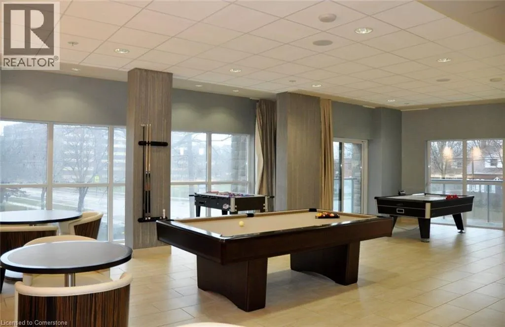 551 MAPLE Avenue Unit# 701, #701