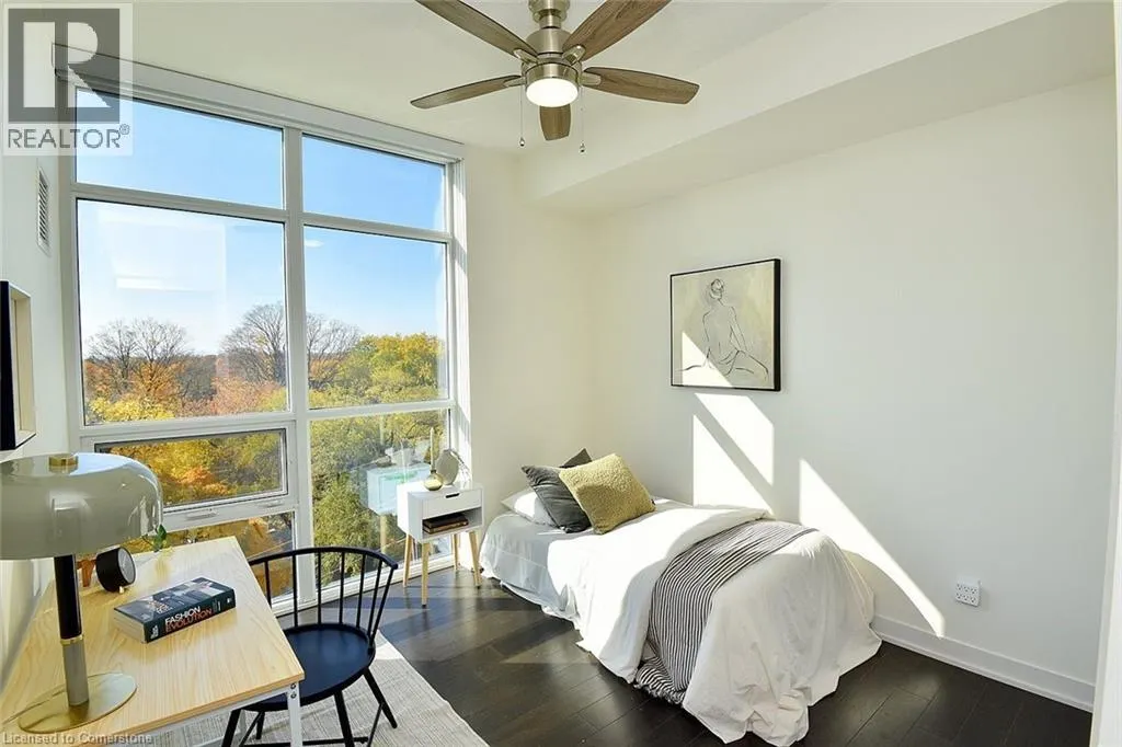 551 MAPLE Avenue Unit# 701, #701