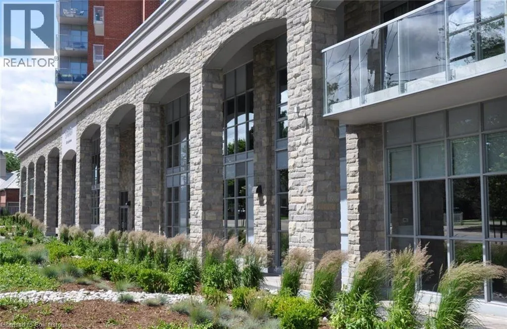 551 MAPLE Avenue Unit# 701, #701