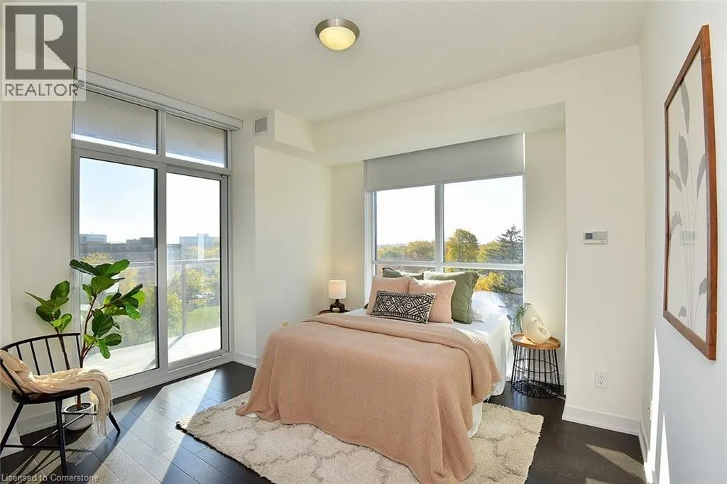 551 MAPLE Avenue Unit# 701, #701