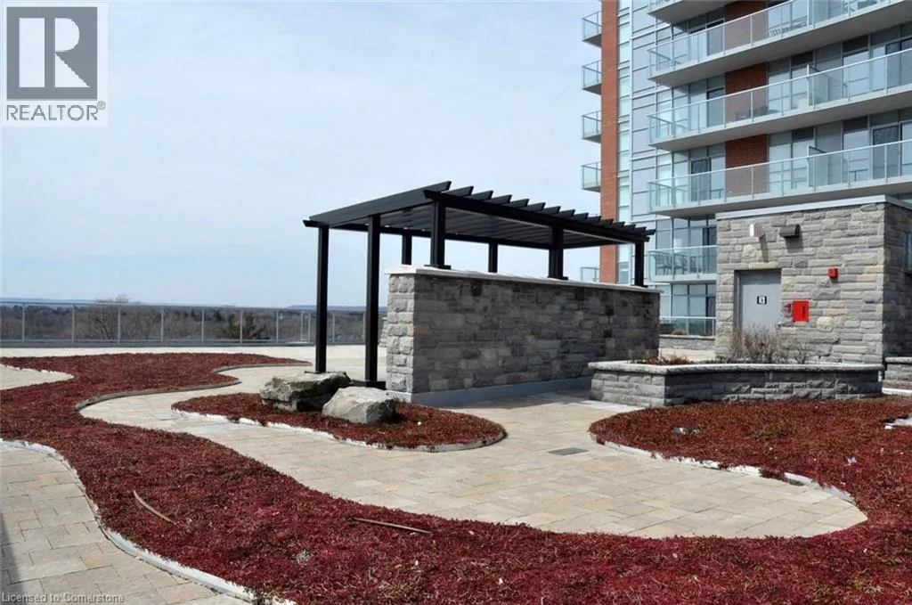 551 MAPLE Avenue Unit# 701, #701