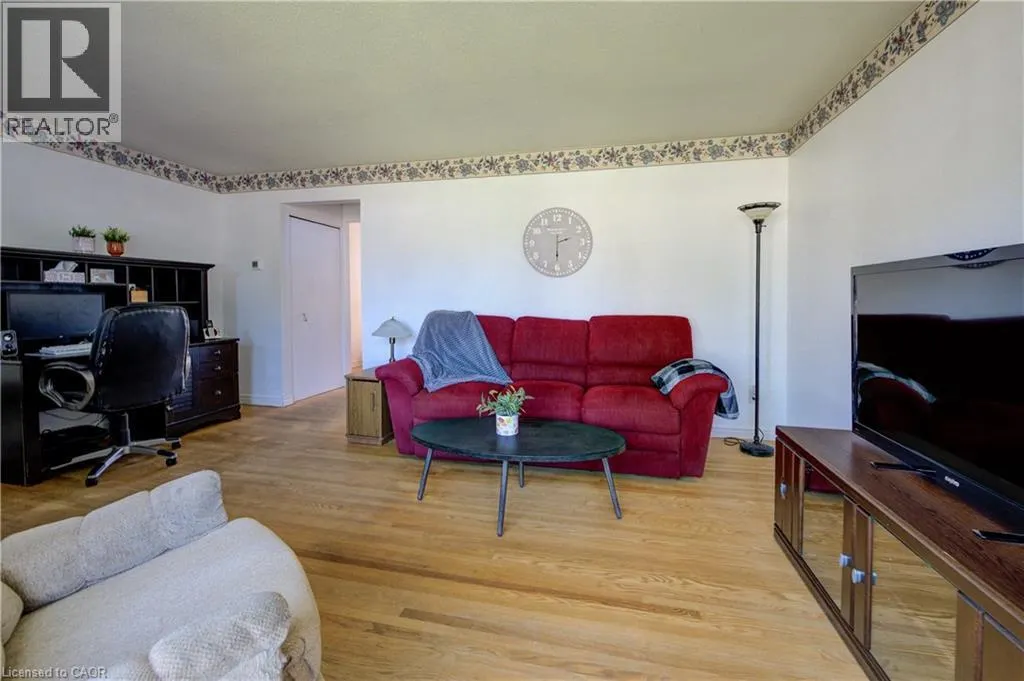 73 OVERLEA Drive