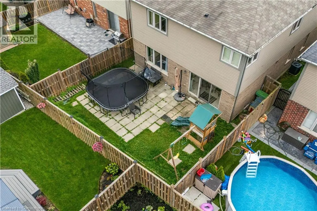 16 KINSMAN Drive