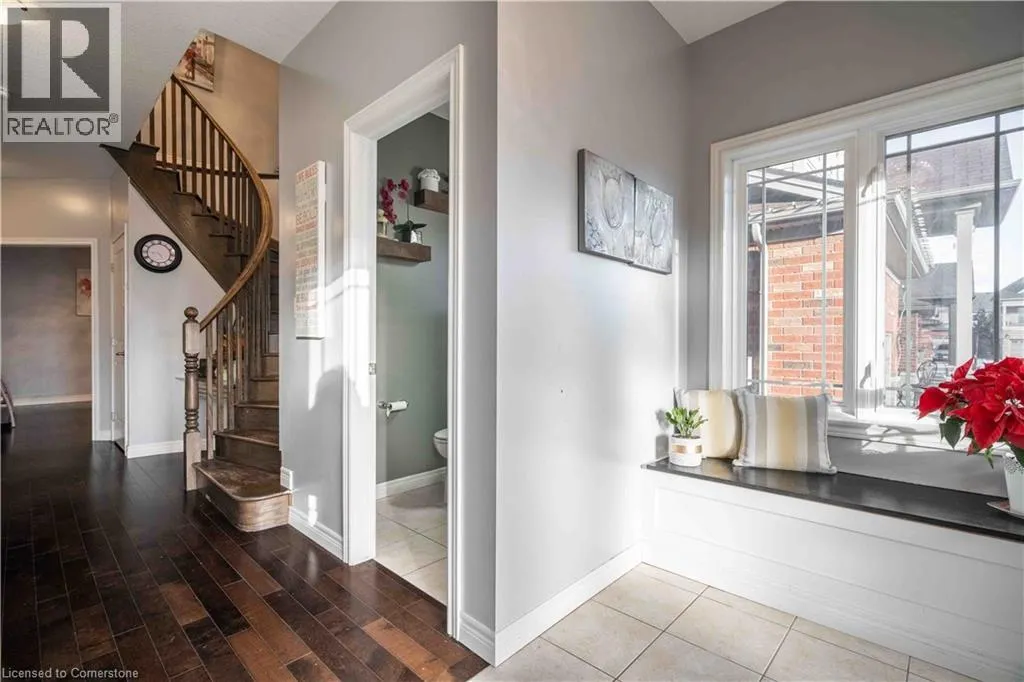 16 KINSMAN Drive