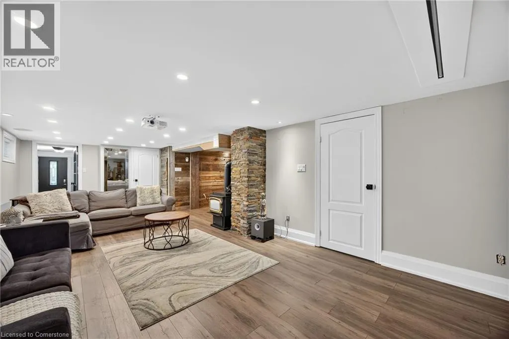 108 OWEN Street