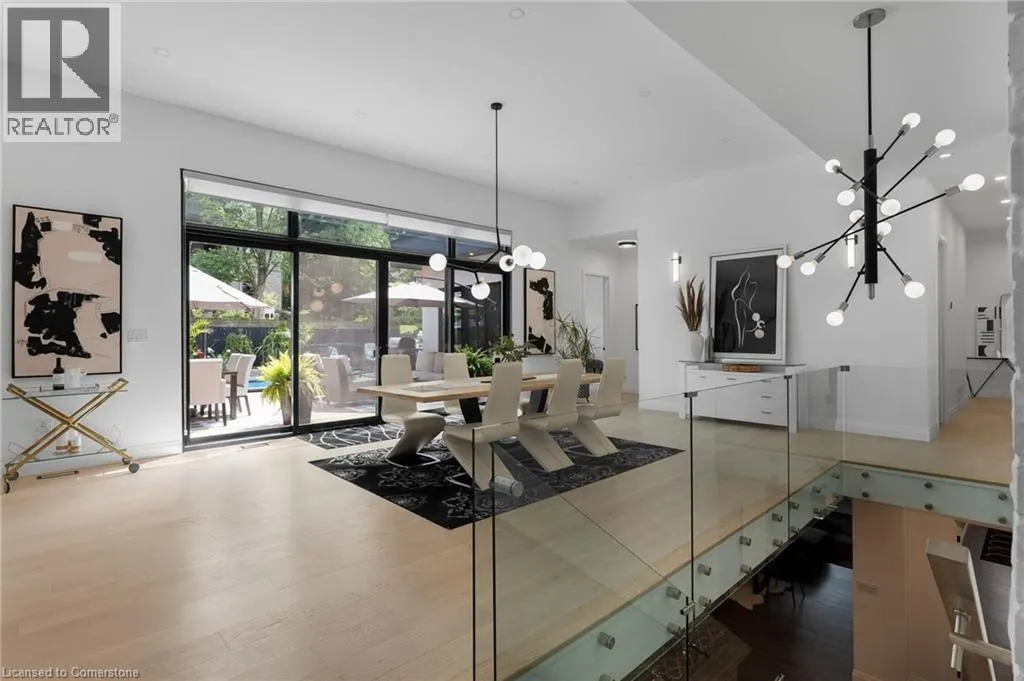 806 ALEXANDER Road