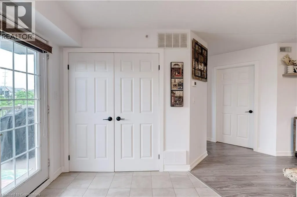 1800 WALKERS Line Unit# 302, #302