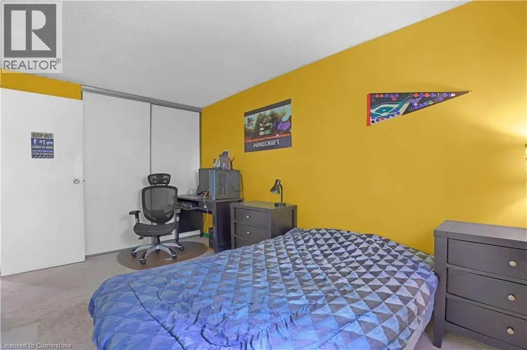 446 DRUMMERHILL Crescent