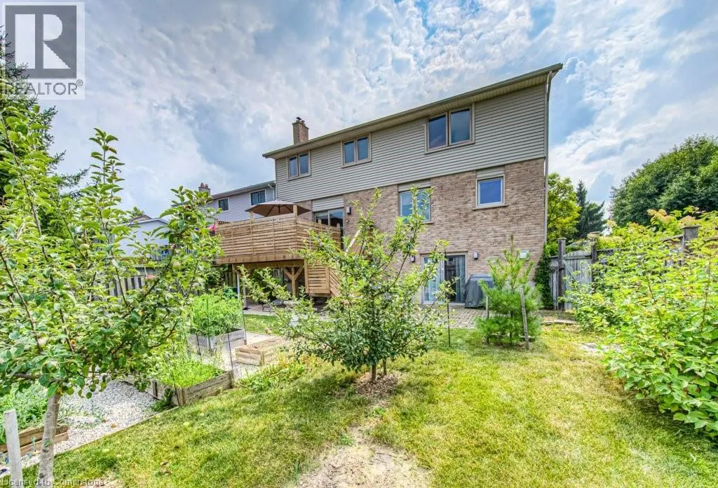 482 APPLEDALE Crescent