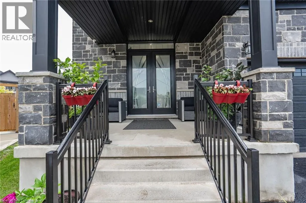 920 RIVER RIDGE Court