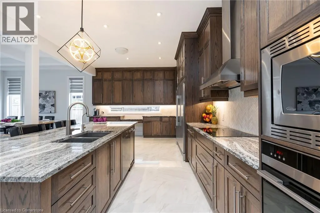 920 RIVER RIDGE Court
