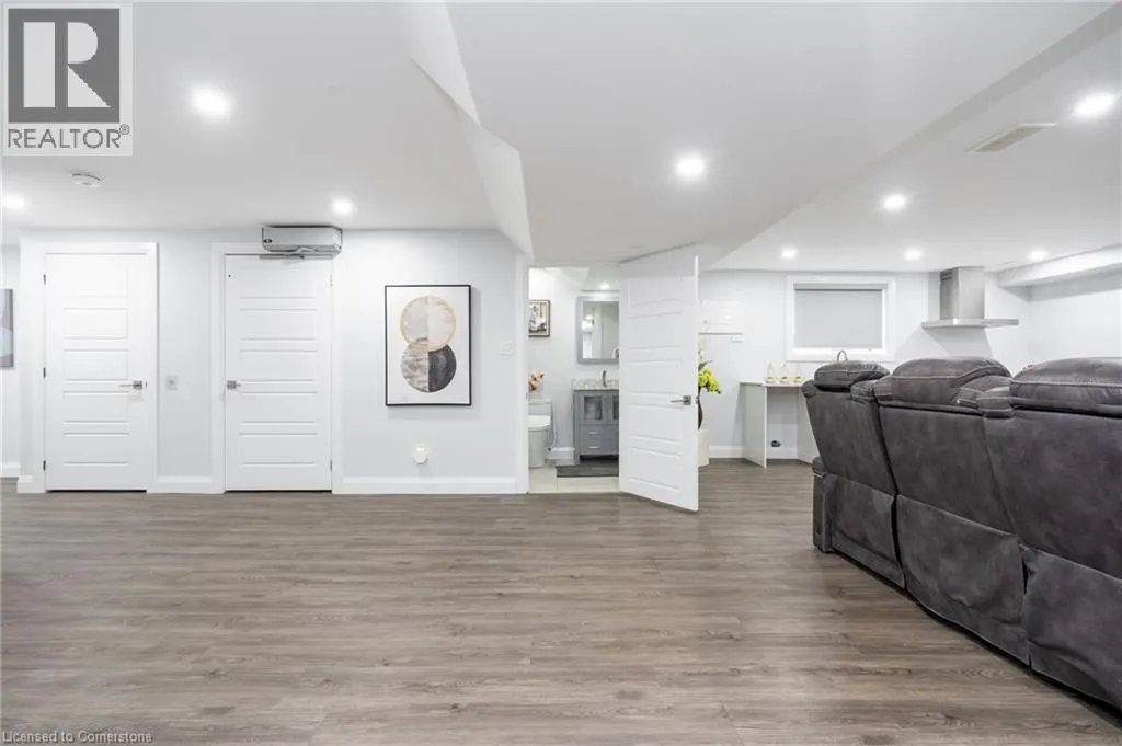 920 RIVER RIDGE Court