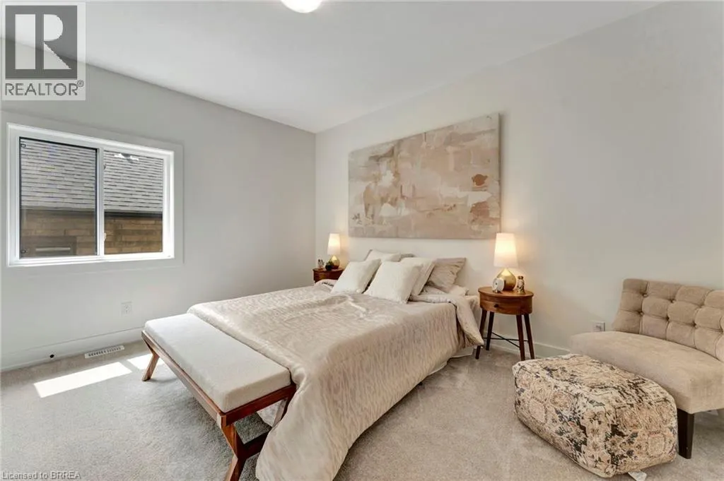 154 VANROOY Trail