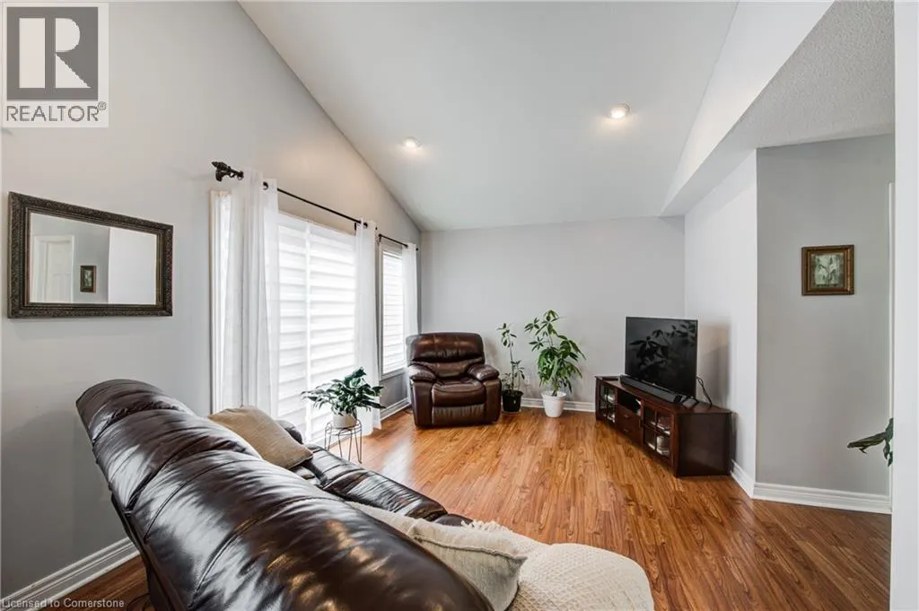 541 ALBERTA Avenue