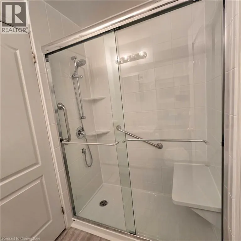 10 ISHERWOOD Avenue Unit# 5, #5