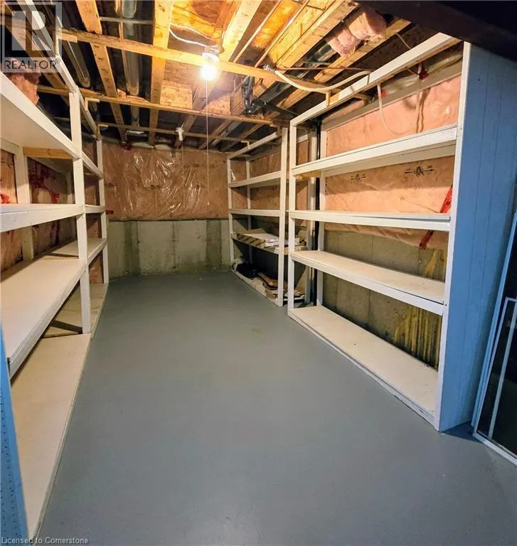 10 ISHERWOOD Avenue Unit# 5, #5