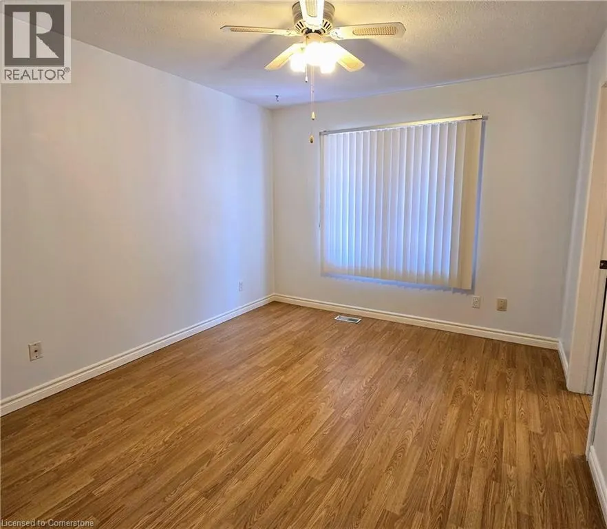 10 ISHERWOOD Avenue Unit# 5, #5
