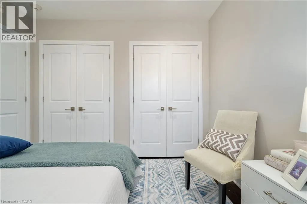 2 KING Street W Unit# 208, #208