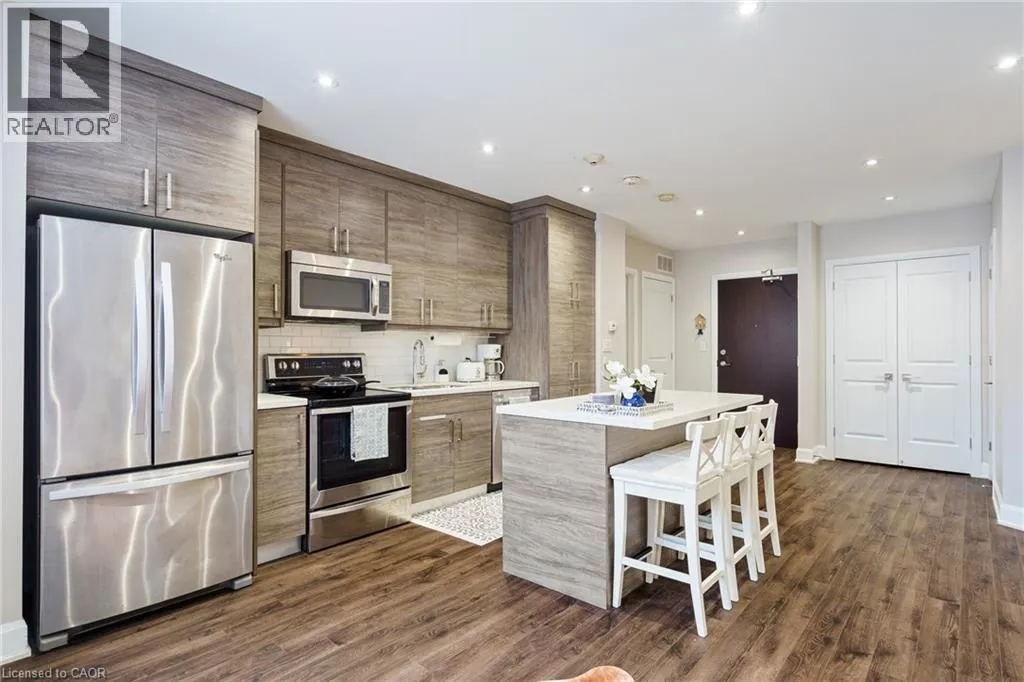 2 KING Street W Unit# 208, #208