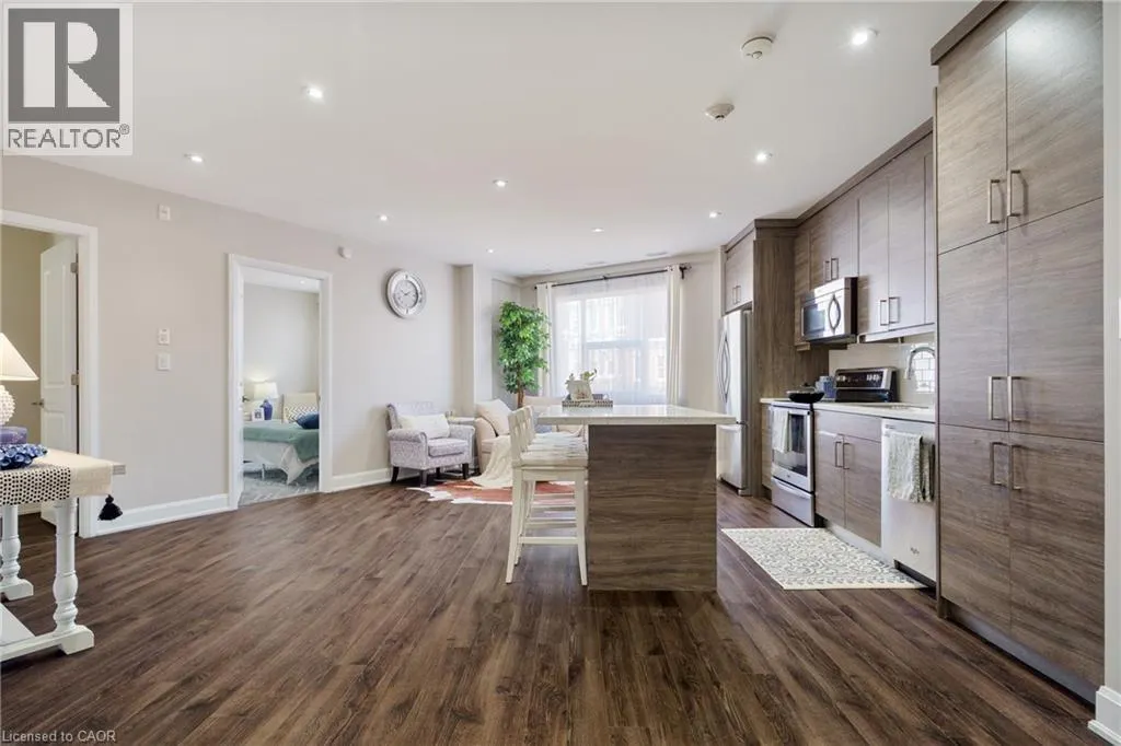 2 KING Street W Unit# 208, #208