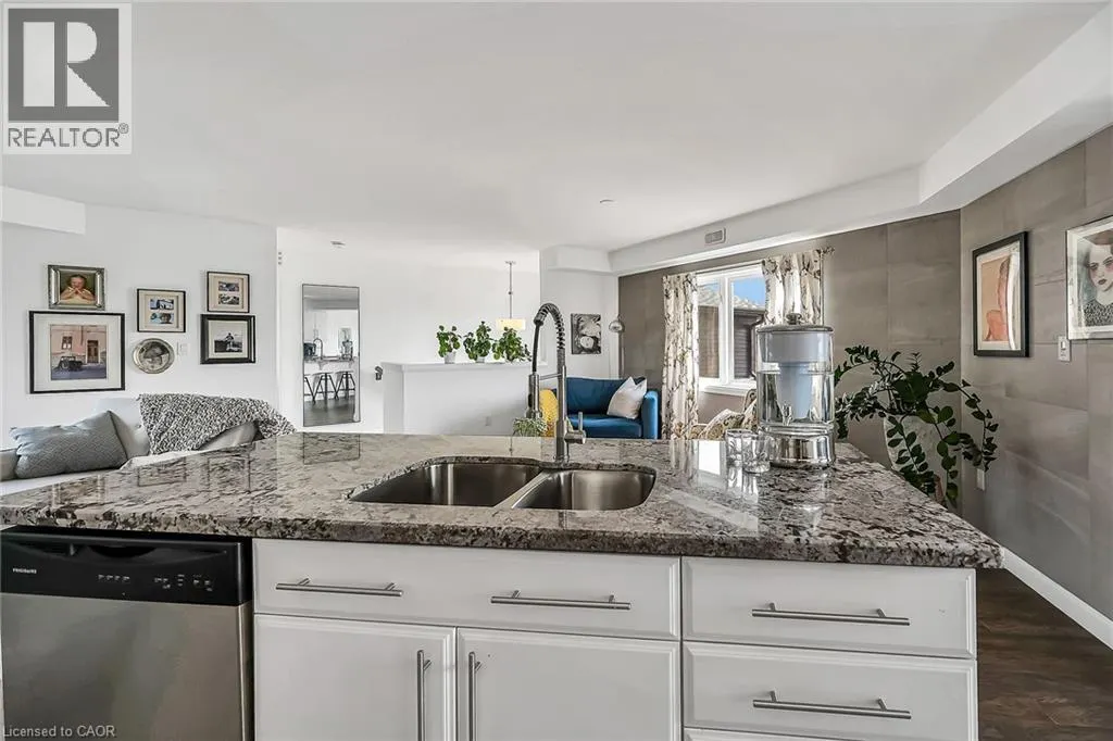 23 ECHOVALLEY Drive Unit# 12, #12