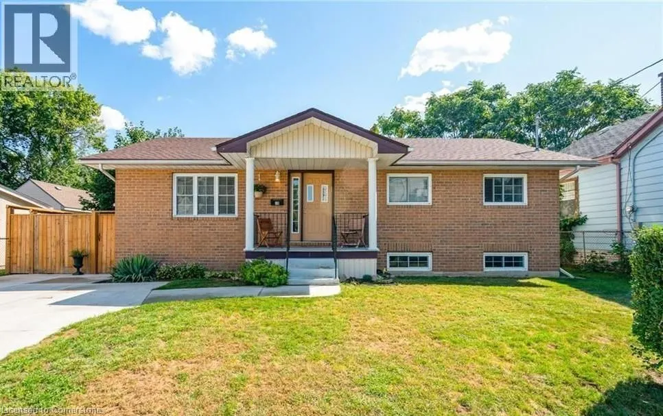 18 GREENLAW Place