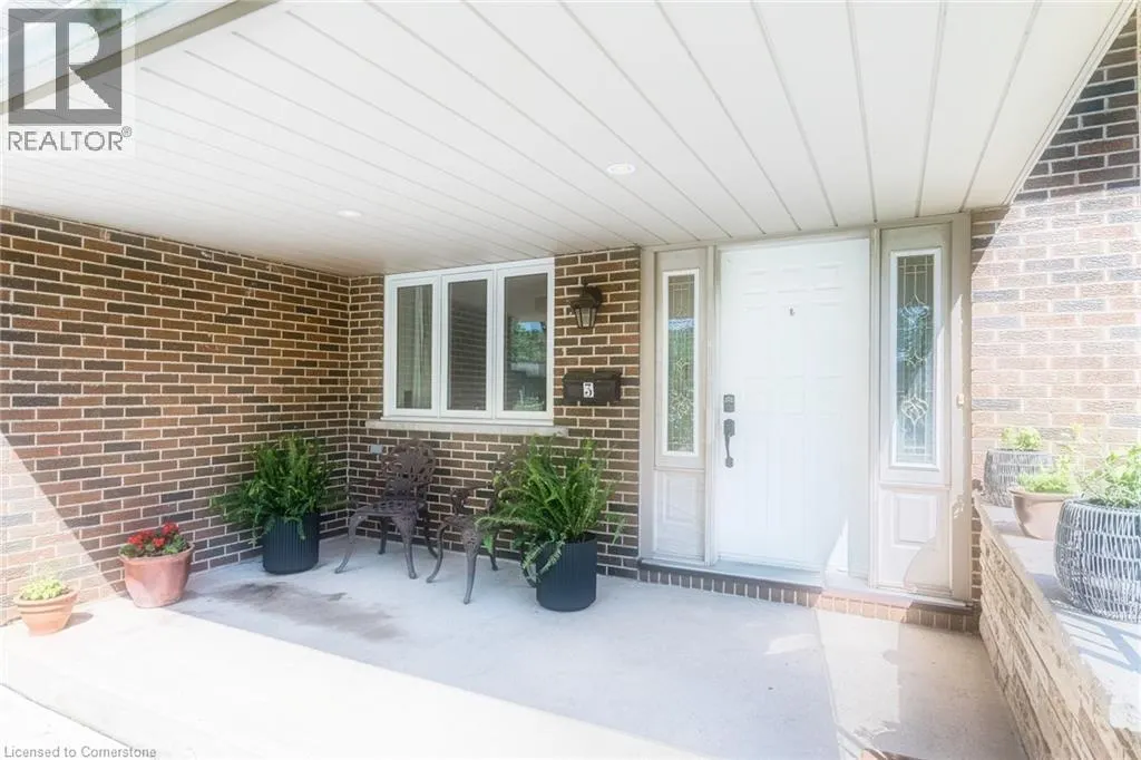 3 COLONIAL Court