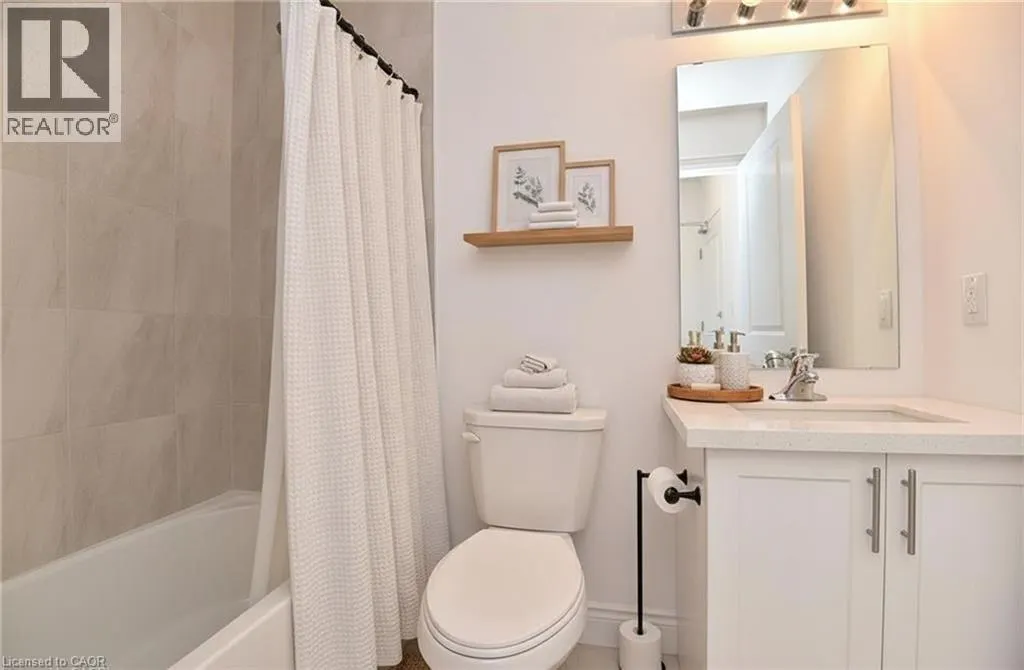 450 DUNDAS Street E Unit# 612, #612