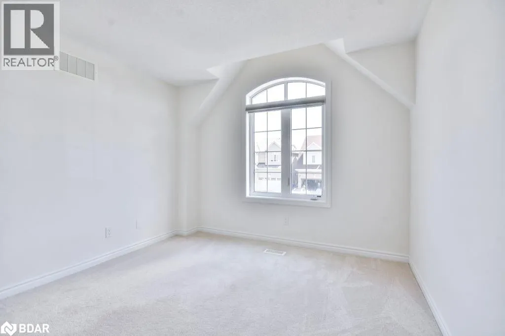 53 RUGMAN Crescent
