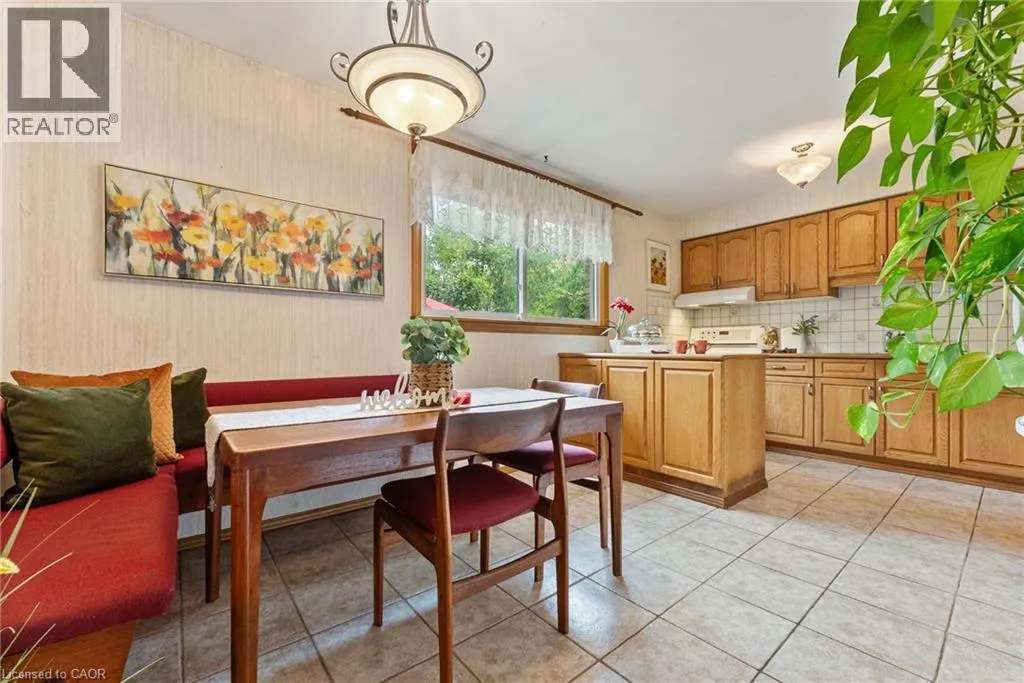 104 BERKINDALE Drive