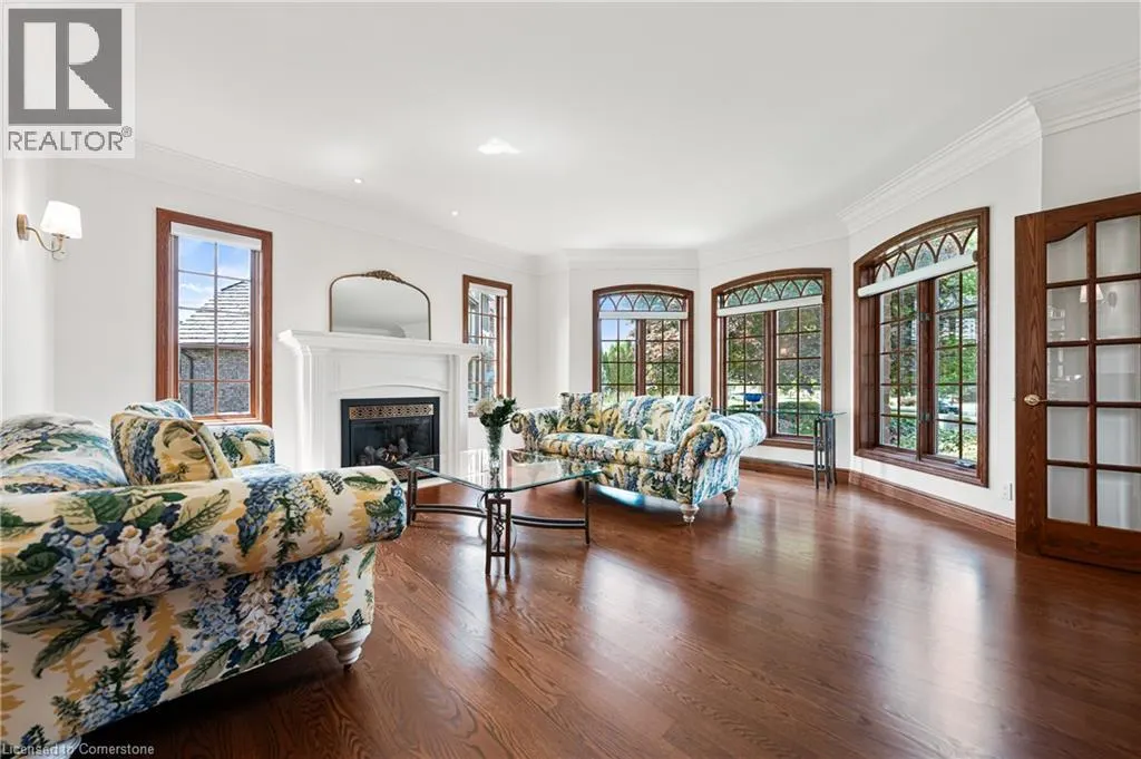 375 RIVER OAK Place