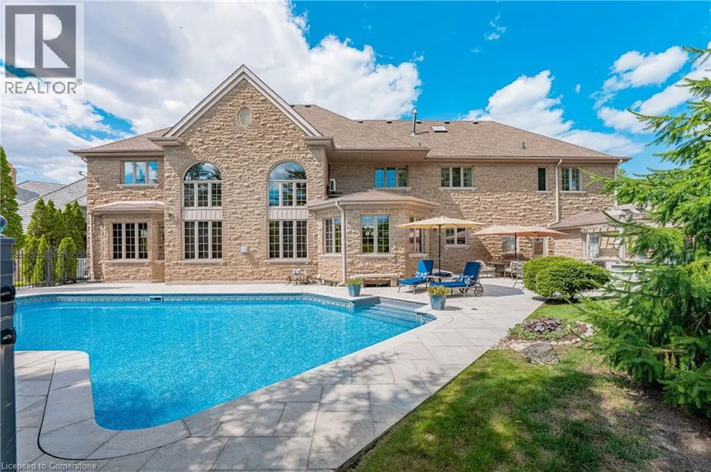 375 RIVER OAK Place