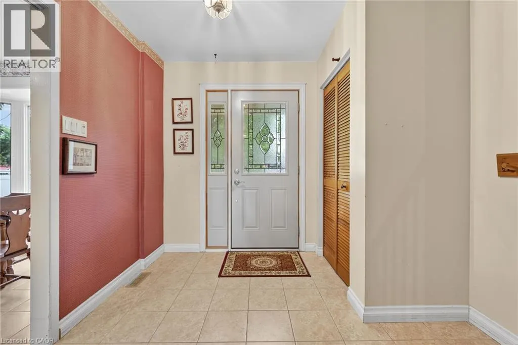 3084 PARKGATE Crescent