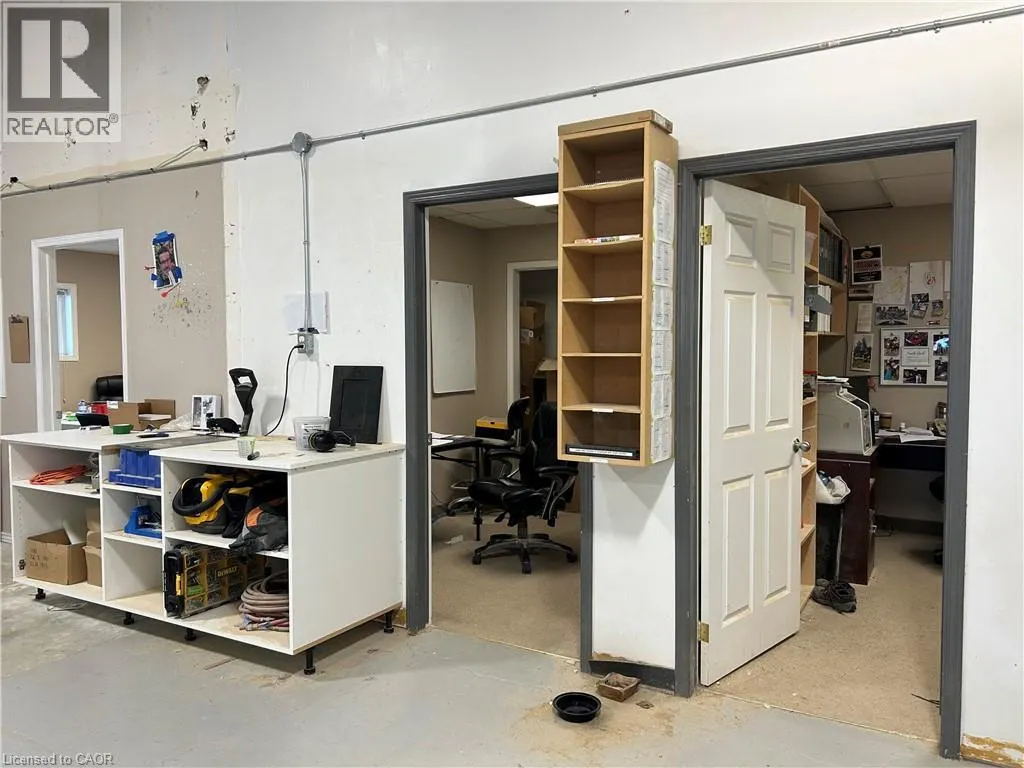 101 DONLY Drive S Unit# 1, #1